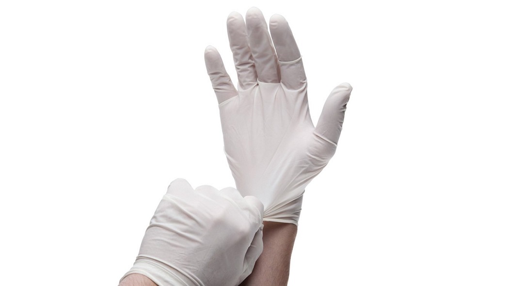 Какие перчатки лучше: сравнение нитриловые и хлопчатых